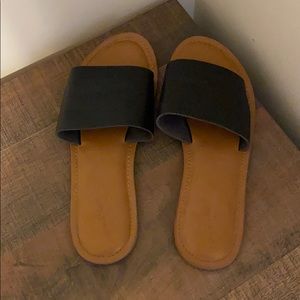 Cute Black Slide Sandal